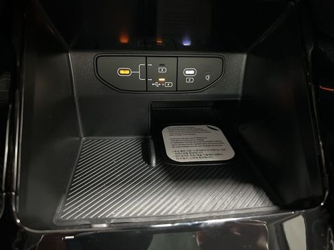 New 2026 Kia Sorento SX image 23