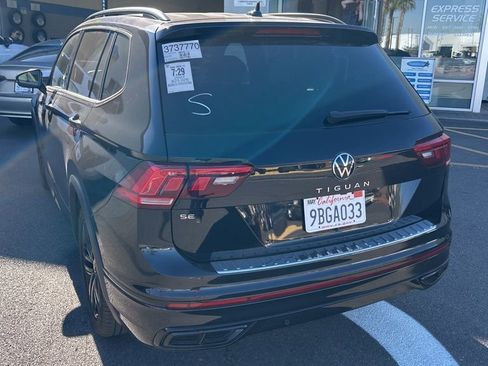 Used 2022 Volkswagen Tiguan SE R-Line image 11