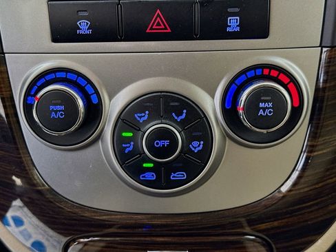 Used 2010 Hyundai Santa Fe GLS w/ Summer Event Pkg 21 AWD/4WD image 18