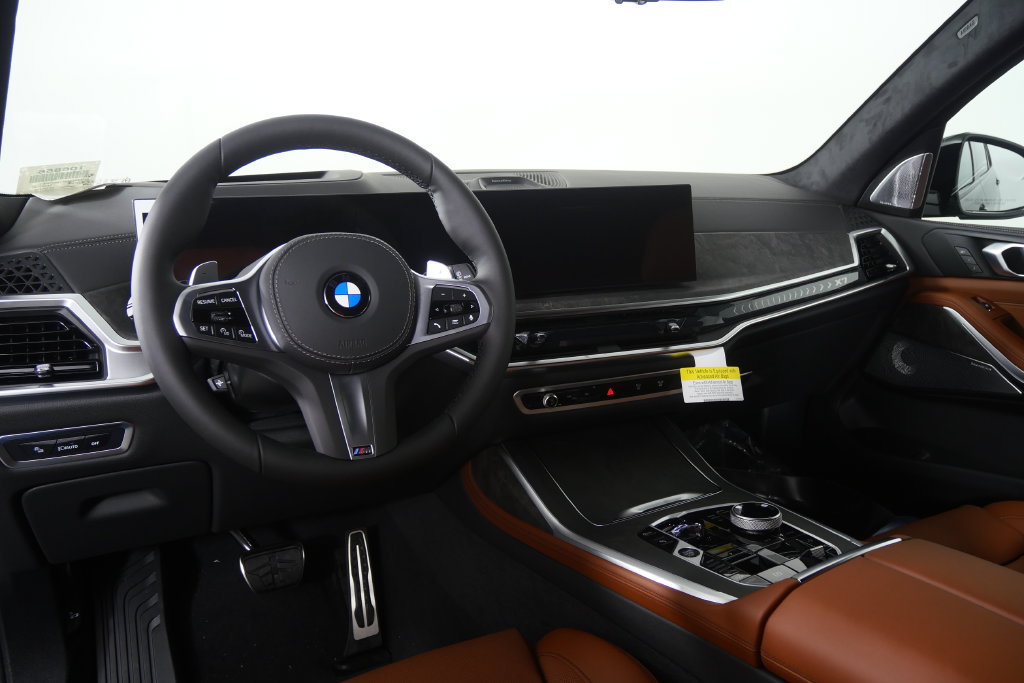 Used 2027 BMW X7 xDrive40i w/ M Sport Package AWD/4WD image 20