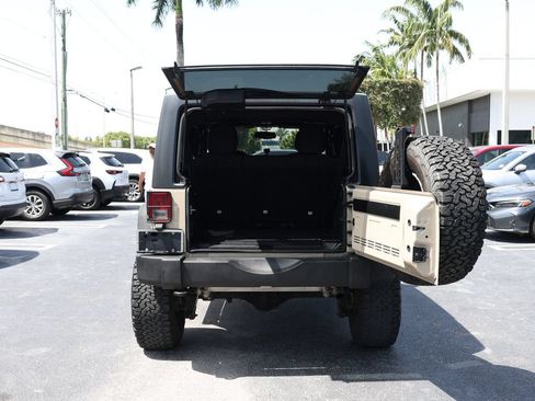 Used 2016 Jeep Wrangler Unlimited Sport w/ Quick Order Package 24S AWD/4WD image 7