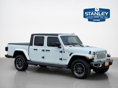 Certified 2022 Jeep Gladiator Overland w/ Popular Equipment Package image 1