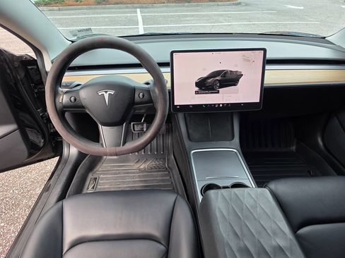 Used 2022 Tesla Model 3 Long Range AWD/4WD image 25