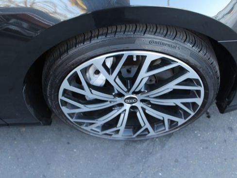 Used 2022 Audi A8 L 3.0T w/ Executive Package image 20