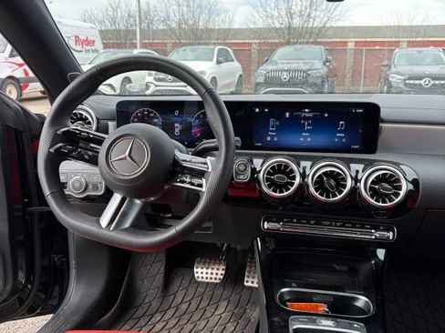 Used 2024 Mercedes-Benz CLA 250 4MATIC image 4