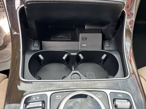 Used 2019 Mercedes-Benz C 300 Sedan image 31
