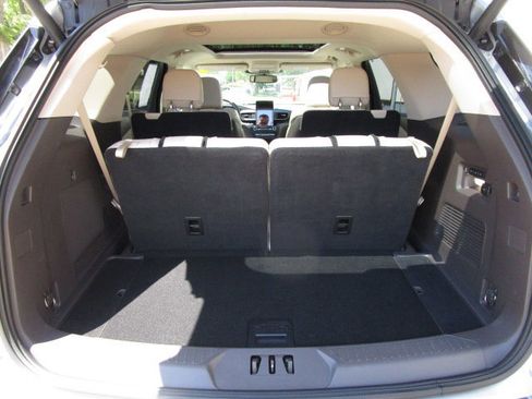 Used 2020 Ford Explorer Platinum AWD/4WD image 8