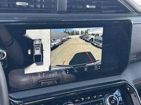 Used 2025 GMC Sierra 1500 AT4 image 14