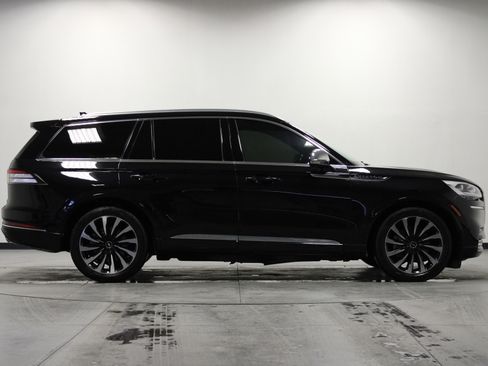 Used 2020 Lincoln Aviator Black Label Grand Touring w/ Class IV Trailer Tow Package image 3