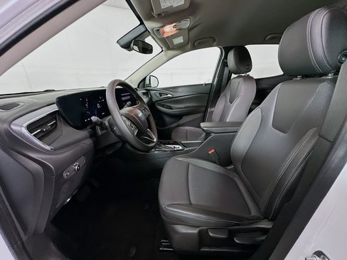 Used 2025 Buick Encore GX Preferred image 13