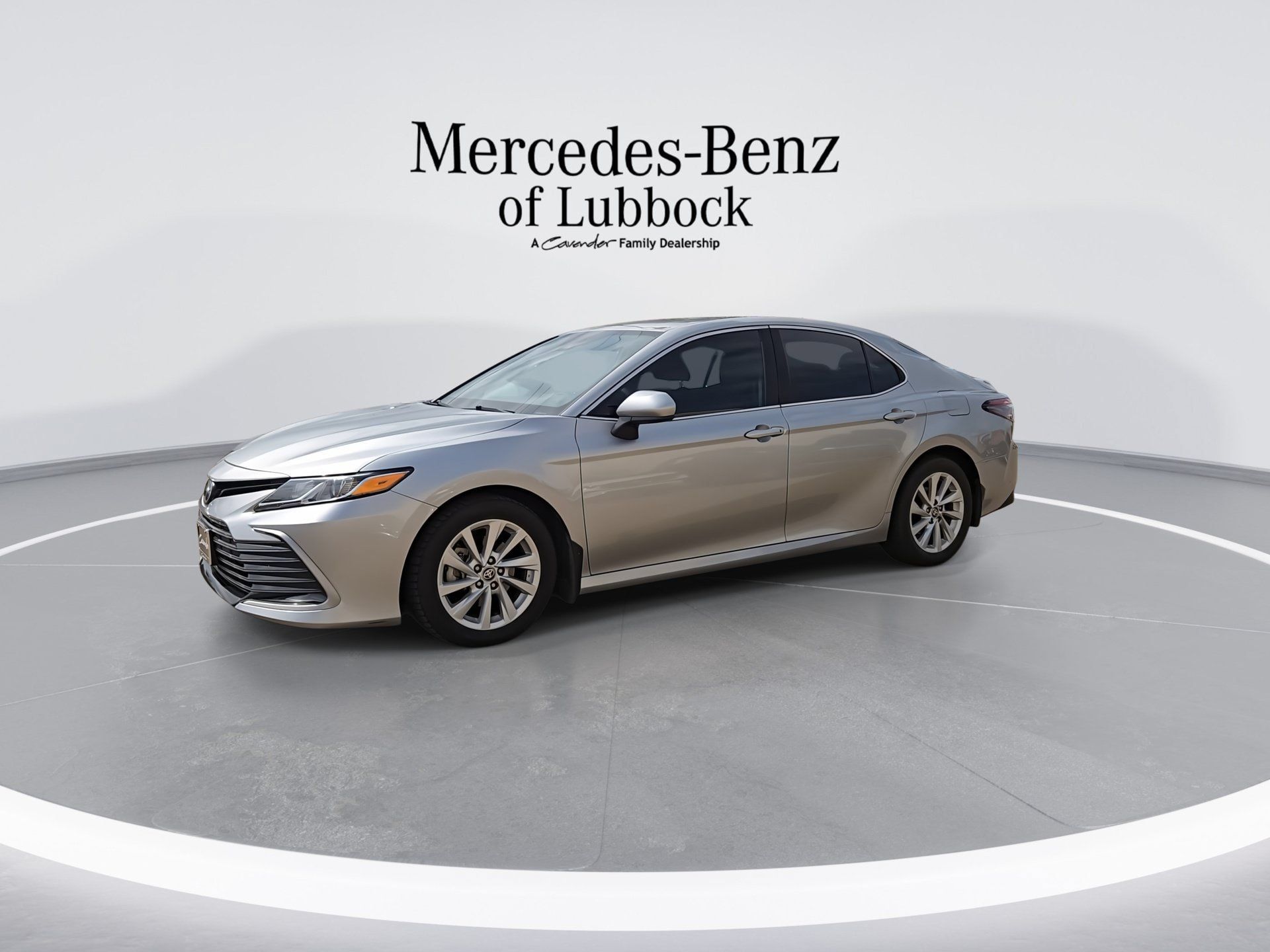 Used 2023 Toyota Camry LE FWD image 5