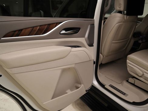 Used 2021 Cadillac Escalade Sport Platinum image 78