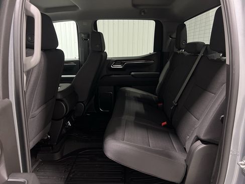 New 2026 GMC Sierra 1500 SLE image 24