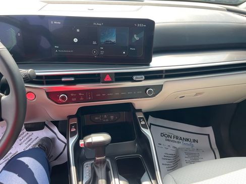 Used 2025 Kia Sorento EX w/ Panoramic Sunroof Package FWD image 20