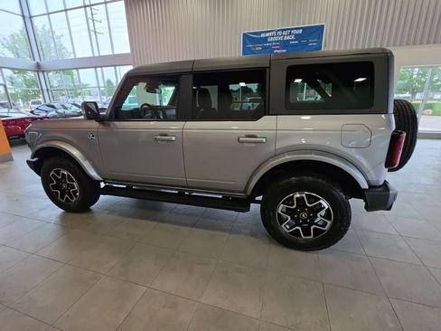 Used 2024 Ford Bronco Outer Banks AWD/4WD image 15