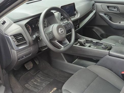 Used 2024 Nissan Rogue S AWD/4WD image 11