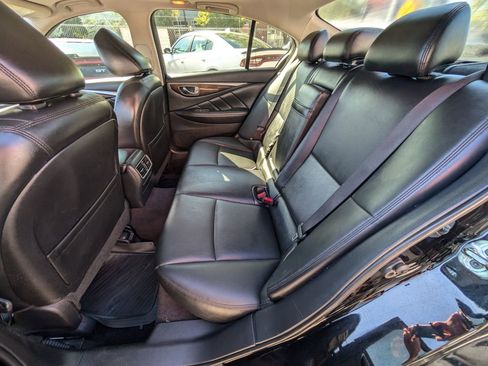 Used 2018 INFINITI Q50 Luxe w/ Essential Package (3.0T Luxe) image 16