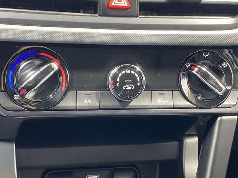 New 2026 Kia Seltos LX image 16