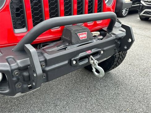 Used 2022 Jeep Gladiator Mojave w/ Cold Weather Group image 12