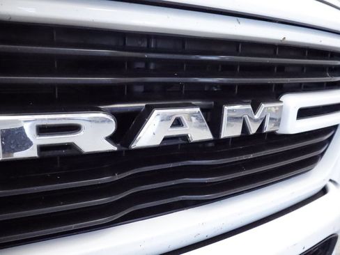 Used 2023 RAM 1500 Laramie AWD/4WD image 4