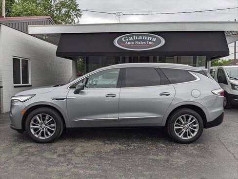 Used 2023 Buick Enclave Essence w/ Experience Buick Package AWD/4WD image 2