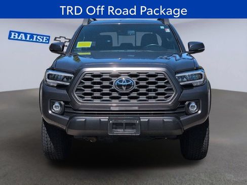 Used 2023 Toyota Tacoma TRD Off-Road AWD/4WD image 9
