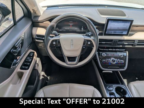 Used 2022 Lincoln Corsair Reserve w/ Elements Package FWD image 16