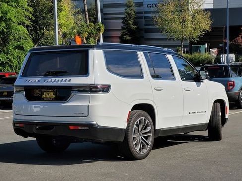 New 2023 Jeep Grand Wagoneer Series III AWD/4WD image 7