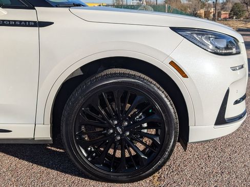 Used 2024 Lincoln Corsair AWD w/ Equipment Group 101A image 9