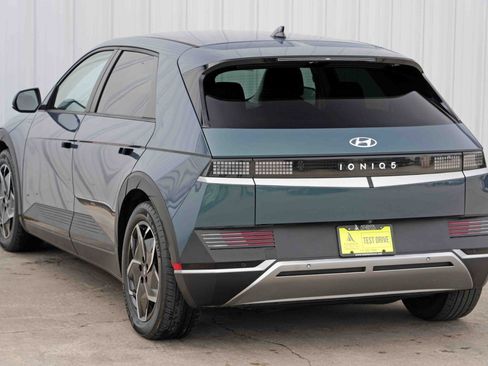 Used 2022 Hyundai Ioniq 5 SE w/ Cargo Package image 44