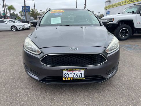 Used 2016 Ford Focus SE image 8