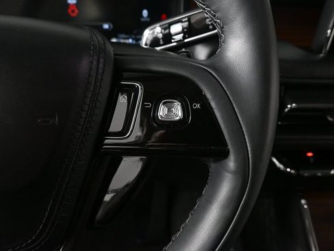 Used 2023 Lincoln Aviator Reserve w/ Elements Package Plus image 11