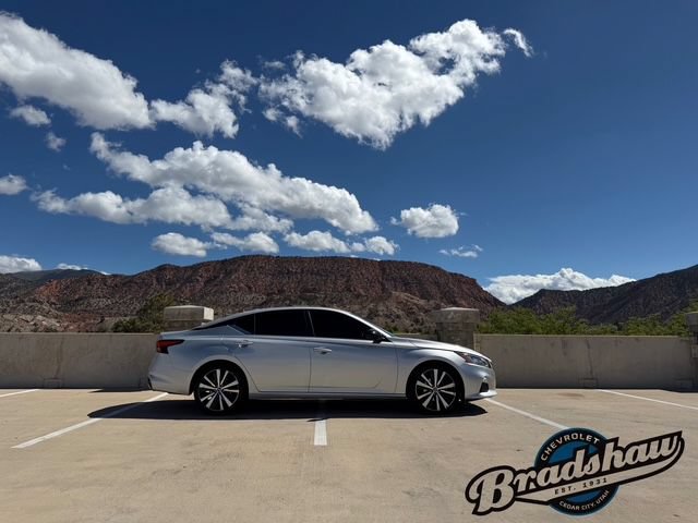 Used 2019 Nissan Altima 2.5 SR FWD image 3