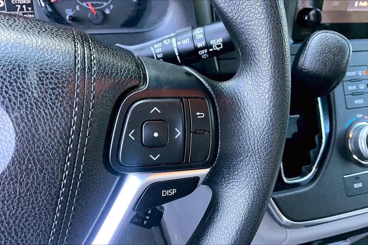 Certified 2017 Toyota Sienna LE FWD image 23