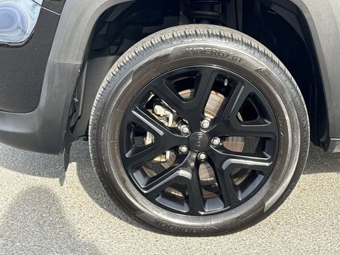 Used 2023 Jeep Renegade Altitude image 10