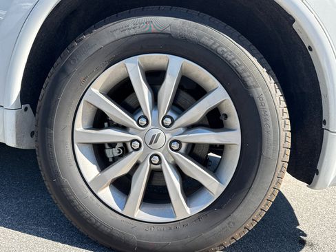 Used 2025 Dodge Durango GT RWD image 22