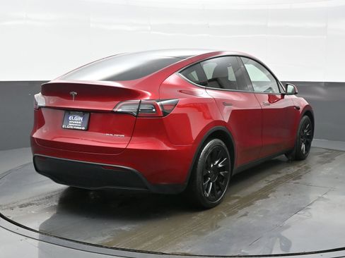 Used 2024 Tesla Model Y Long Range AWD/4WD image 6
