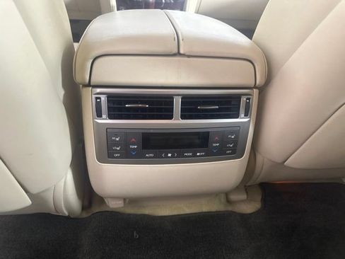 Used 2013 Lexus LX 570 4WD image 21