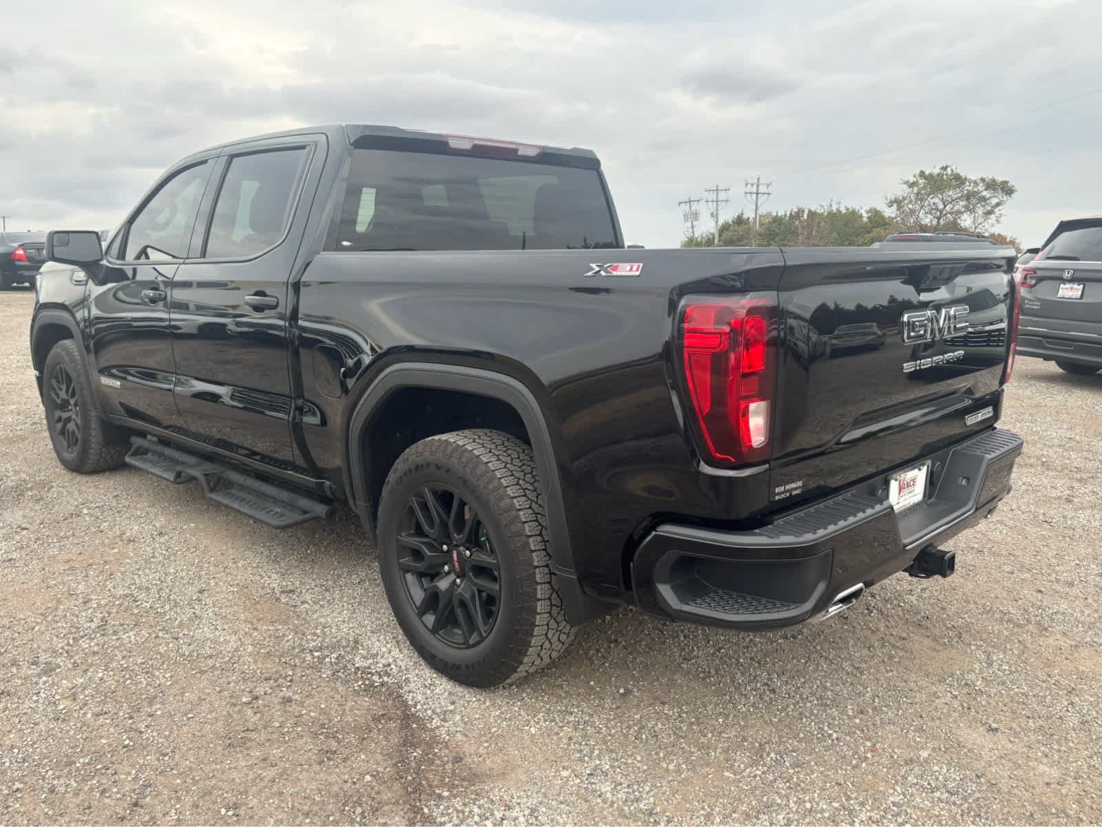 Used 2025 GMC Sierra 1500 Elevation AWD/4WD image 6
