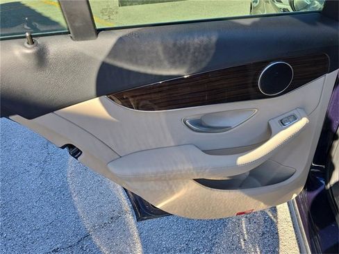 Used 2018 Mercedes-Benz C 300 Sedan image 7