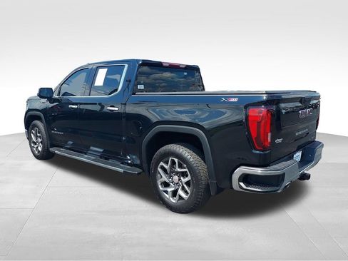 Used 2022 GMC Sierra 1500 SLT w/ SLT Premium Package AWD/4WD image 3