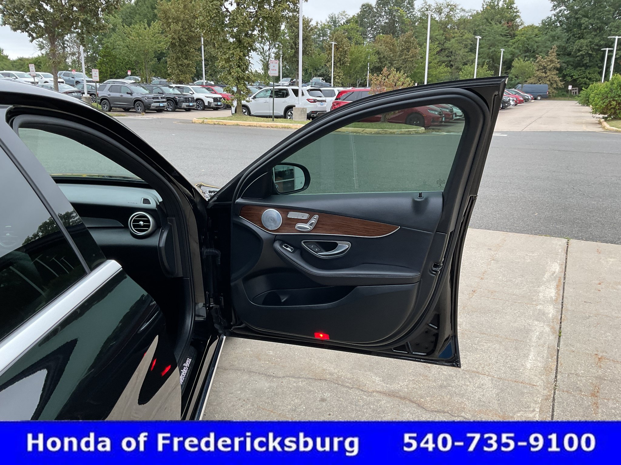 Used 2020 Mercedes-Benz C 300 4MATIC Sedan image 18