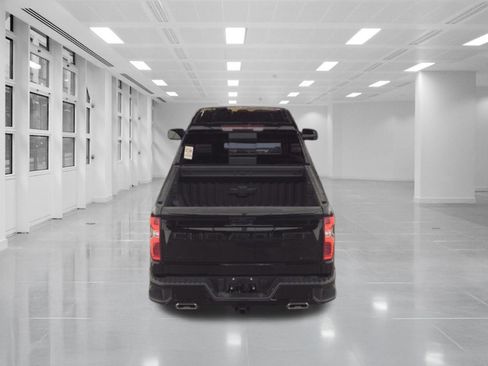 Used 2024 Chevrolet Silverado 1500 RST AWD/4WD image 5