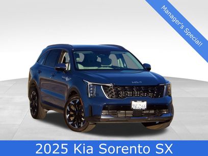 Used 2025 Kia Sorento SX