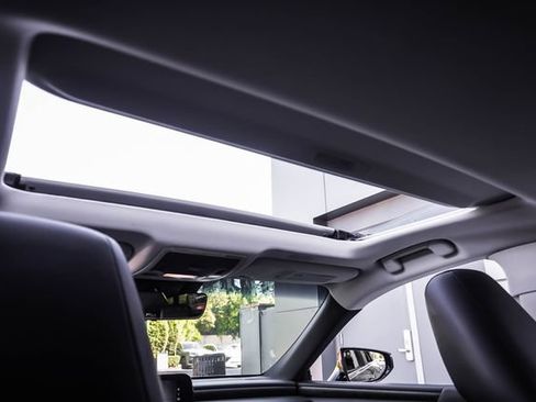 Certified 2022 Lexus ES 300h w/ Premium Package FWD image 22