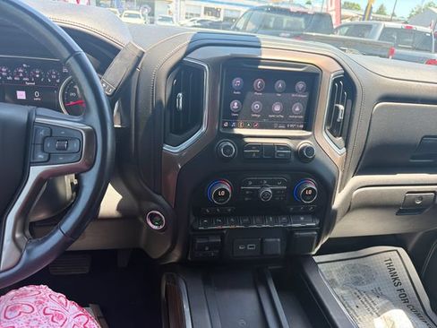 Used 2020 Chevrolet Silverado 1500 High Country w/ Technology Package AWD/4WD image 18
