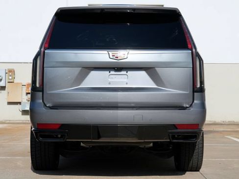 Used 2021 Cadillac Escalade ESV Premium Luxury w/ Performance Package AWD/4WD image 11