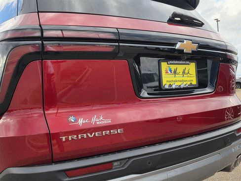 New 2026 Chevrolet Traverse LT w/ Driver Confidence Package image 8