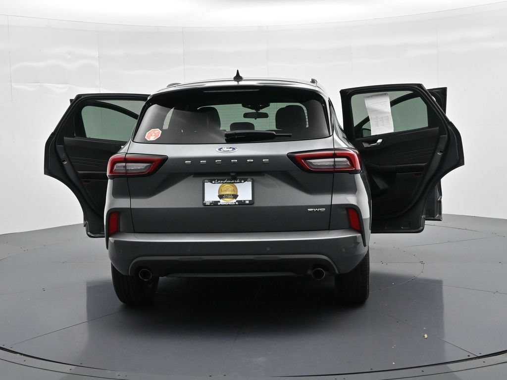 Used 2024 Ford Escape ST-Line w/ Tech Pack #1 AWD/4WD image 26