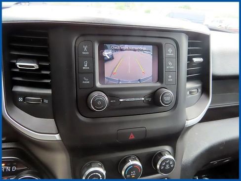 Certified 2020 RAM 1500 Big Horn AWD/4WD image 17
